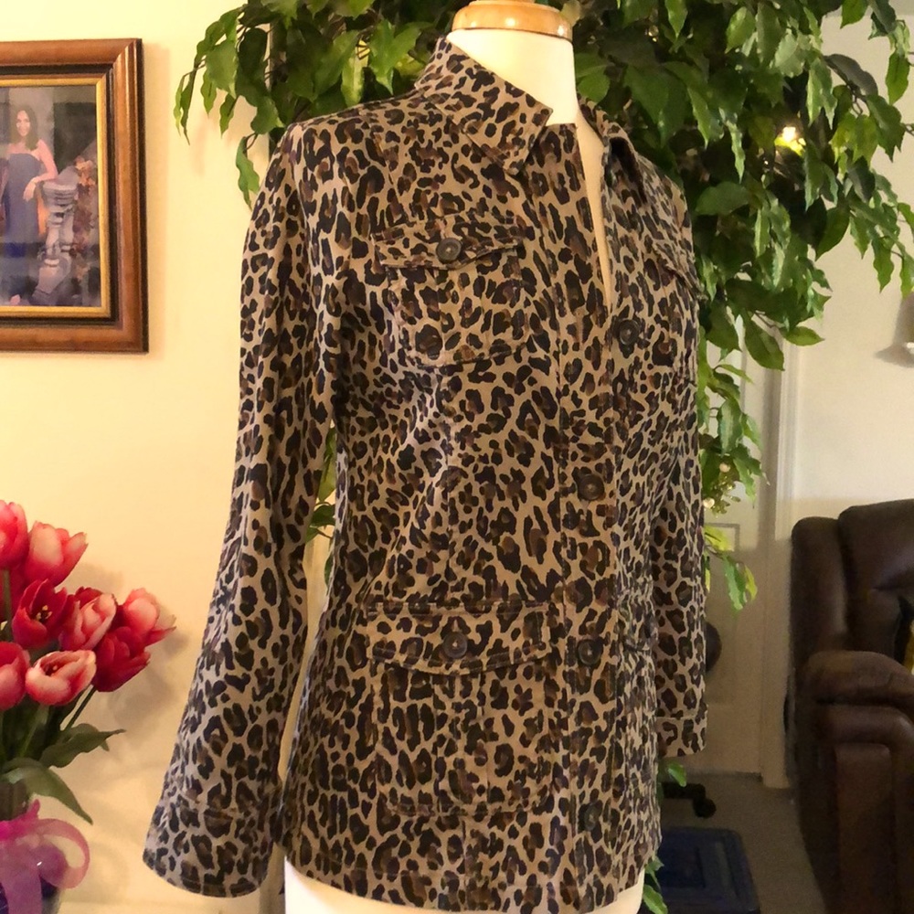 Ladies Camouflage Four Pocket Button Up Jacket ~With Optional Cuffed Sleeve
